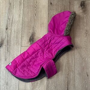 Eddie Bauer ~  pink/orchid quilted dog coat, size M, in good condition!